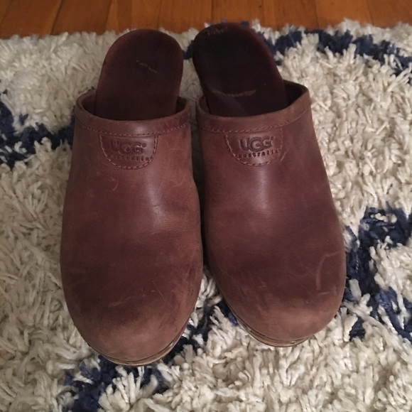 UGG Shoes - Ugg clogs
